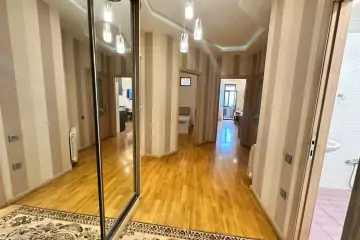 Satılır Yeni Tikili Gənclikdə