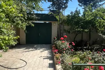 Aylıq Kirayə Həyət Evi Zabrat Qəsəbəsida