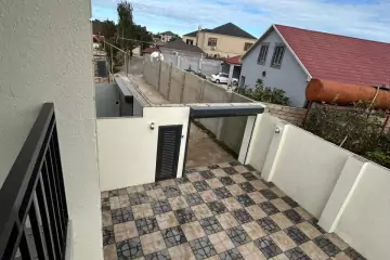Satılır Həyət Evi Binədə