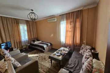 Satılır Köhnə Tikili Ukraniya Dairəsida