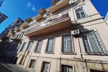 Satılır Köhnə Tikili 28 May Metrosu ətrafında