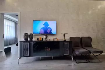 Satılır Yeni Tikili 28 May Metrosu ətrafında