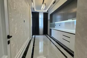 Satılır Yeni Tikili Yeni Yasamalda