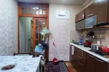 Satılır Köhnə Tikili Gənclikdə