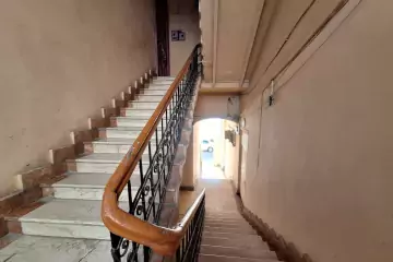 Satılır Köhnə Tikili 28 May Metrosu ətrafında