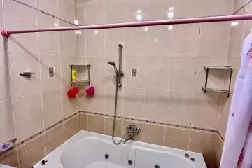 Aylıq Kirayə Yeni Tikili İçərişəhərdə