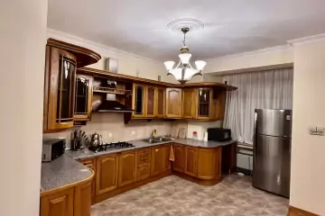 Aylıq Kirayə Yeni Tikili İçərişəhərdə