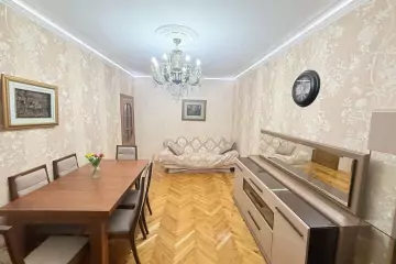 Satılır Köhnə Tikili Gəncə Prospektində