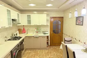 Satılır Köhnə Tikili Gəncə Prospektində