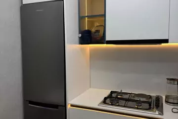 Satılır Köhnə Tikili 8-ci Kilometrdə