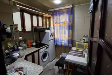 Satılır Köhnə Tikili Qaraçuxurda 