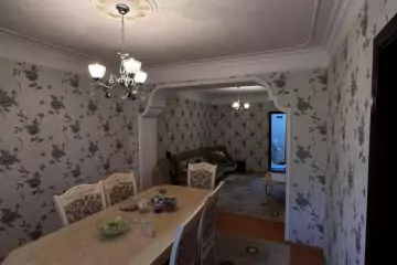 Satılır Köhnə Tikili Qaraçuxurda 