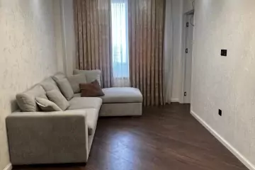 Satılır Yeni Tikili Yeni Günəşlidə 