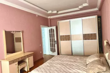 Aylıq Kirayə Yeni Tikili Mərkəzdə