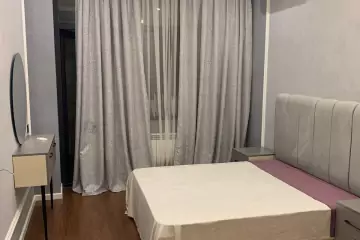 Aylıq Kirayə Yeni Tikili şərq Bazarında