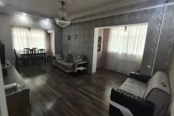 Satılır Köhnə Tikili Ukraniya Dairəsida