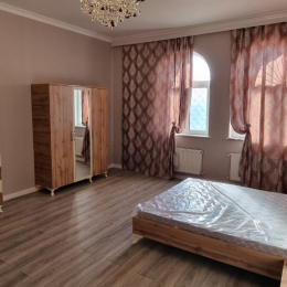 Satılır 7 otaqlı Villa 360 m², 15 sot  torpaq, Buzovna