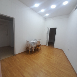 Kirayə Obyekt 2 otaq 70 m², 1 sot  ərazi, İçərişəhər