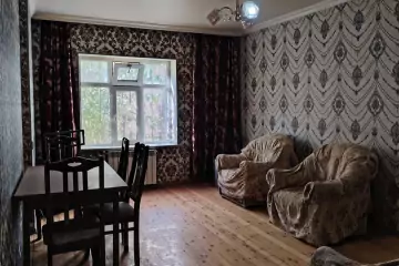 Satılır Köhnə Tikili Masazırda 