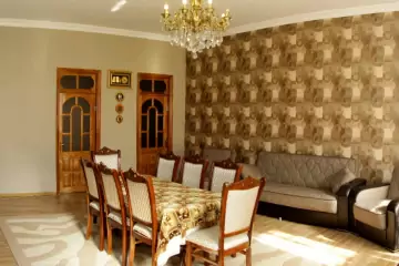 Satılır Villa 8-ci Mikrorayonda 