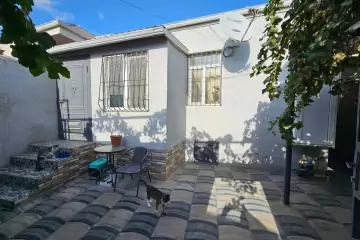 Aylıq Kirayə Həyət Evi Sabunçu Qəsəbəsida