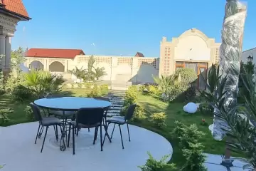 Satılır Həyət Evi Buzovnada