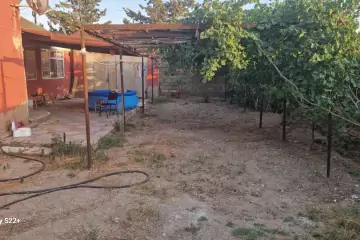 Satılır Bağ Evi Buzovnada