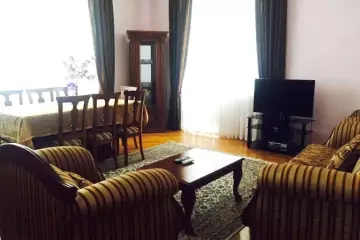 Aylıq Kirayə Yeni Tikili Heydər əliyev Mərkəzində 