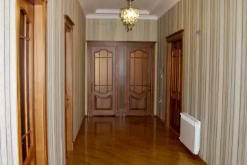 Satılır Villa 8-ci Mikrorayonda 