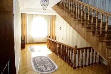 Satılır Villa 8-ci Mikrorayonda 