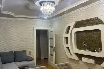 Satılır Köhnə Tikili Qaraçuxurda