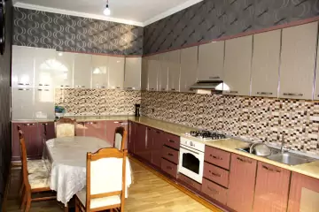 Satılır Villa 8-ci Mikrorayonda 