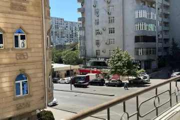 Satılır Yeni Tikili 5-ci Mikrorayonda 