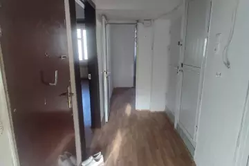 Satılır Köhnə Tikili Bakı Kinoteatrıda 