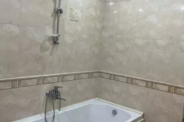 Satılır Yeni Tikili 5-ci Mikrorayonda 