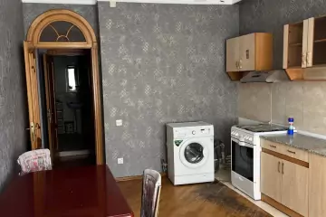 Satılır Yeni Tikili 5-ci Mikrorayonda 