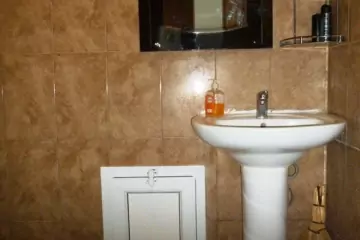 Satılır Obyekt Elmler Akademiyasıda 