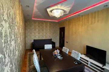 Satılır Yeni Tikili Bakıxanovda 