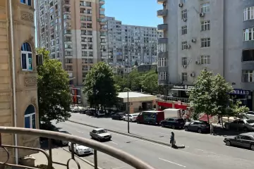 Satılır Yeni Tikili 5-ci Mikrorayonda 