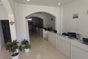 Satılır Obyekt Elmler Akademiyasıda 