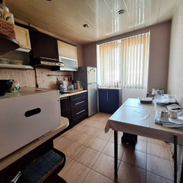 Satılır 3 otaqlı Köhnə Tikili 70 m², Beşmərtəbə