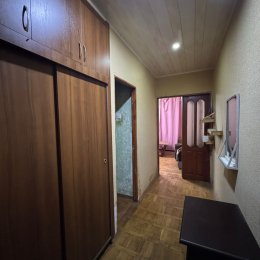 Satılır 2 otaqlı Köhnə Tikili 70 m², 8-ci kilometr