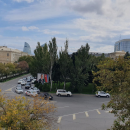 Satılır 3 otaqlı Köhnə Tikili 87 m², Elmler Akademiyası