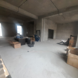 Kirayə Obyekt 1 otaq 150 m², 1 sot  ərazi, 8-ci mikrorayon