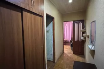 Satılır Köhnə Tikili 8-ci Kilometrdə 