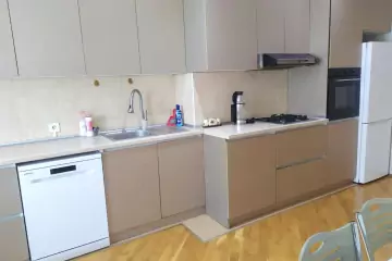 Aylıq Kirayə Yeni Tikili Yasamalda 