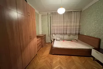 Satılır Köhnə Tikili 8-ci Kilometrdə 