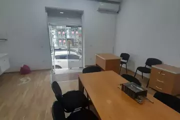 Aylıq Kirayə Obyekt Papanin Körpüsüdə 