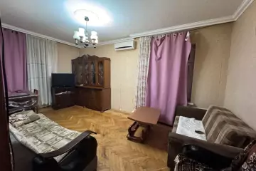 Satılır Köhnə Tikili 8-ci Kilometrdə 