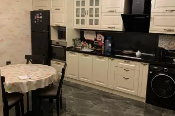 Satılır Yeni Tikili Beşmərtəbədə 